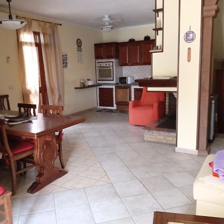 Appartamento San Nicolo d'Arcidano Esterno foto